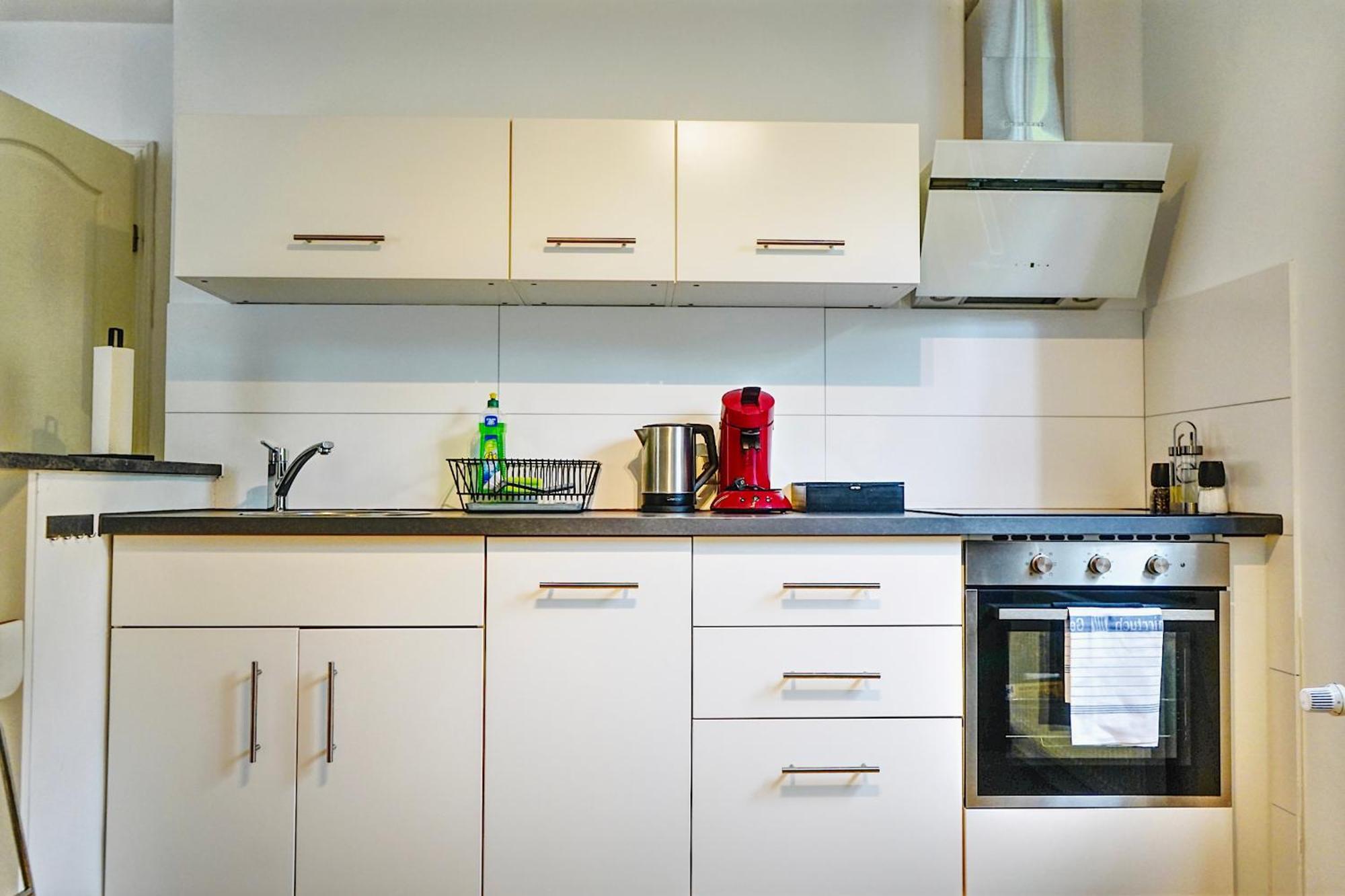 Stilvolles Apartment In Stadtnaehe-Parkplatz- 4 Personen- Balkon Wolfsburg Dış mekan fotoğraf