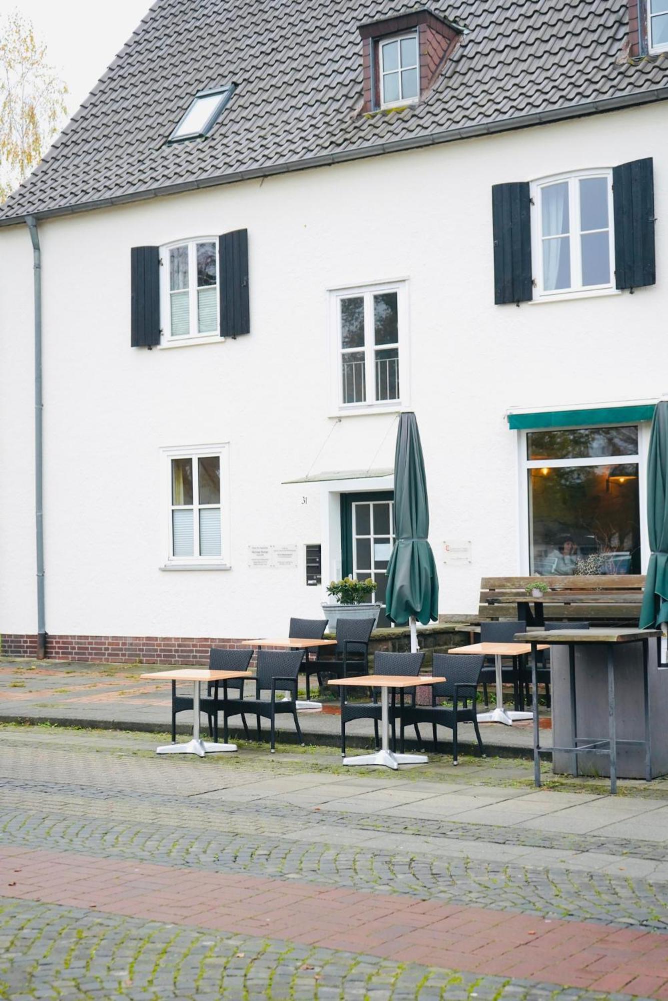 Stilvolles Apartment In Stadtnaehe-Parkplatz- 4 Personen- Balkon Wolfsburg Dış mekan fotoğraf